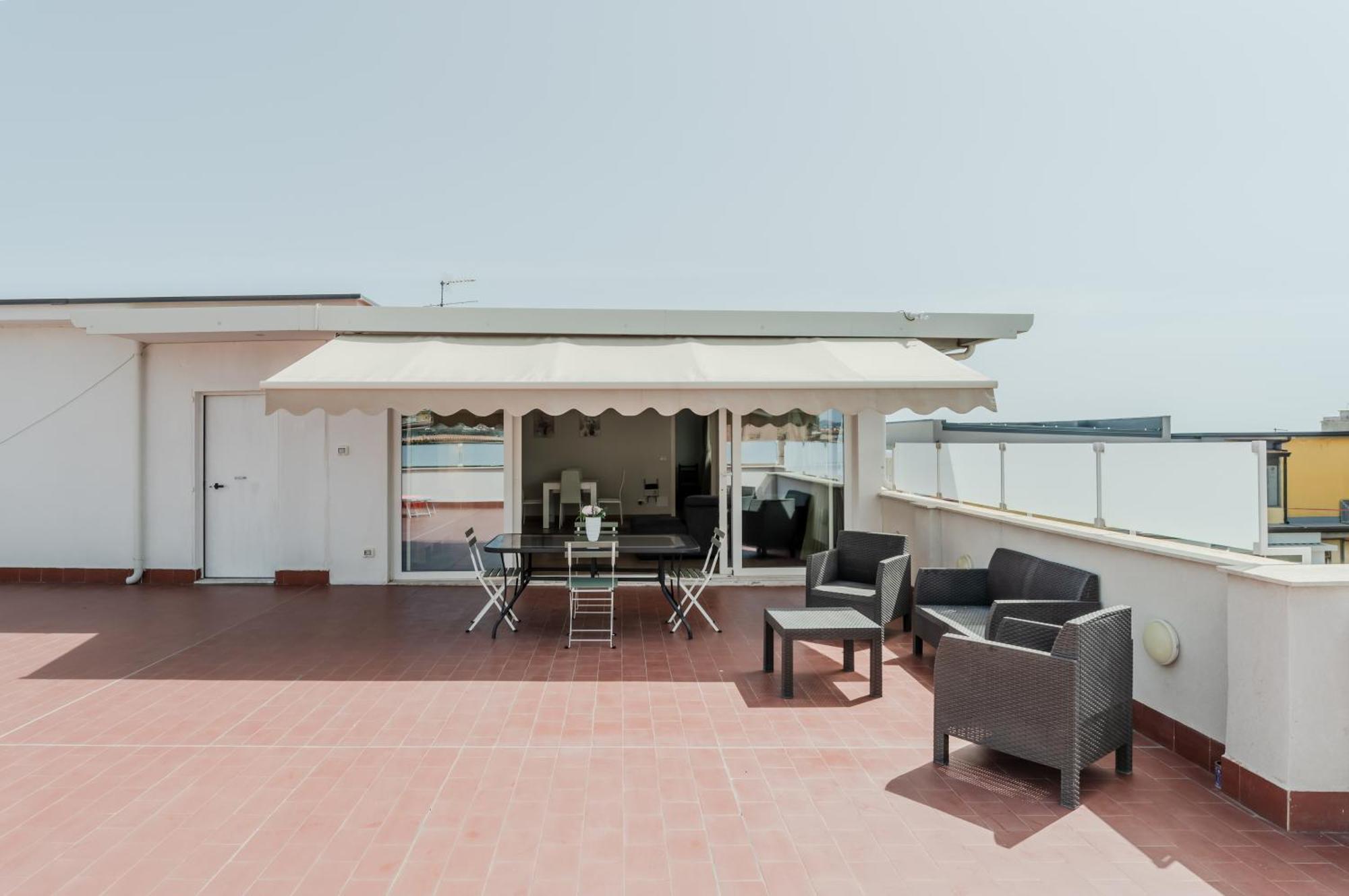 Catania Skyview Terrace: Your Urban Escape Buitenkant foto
